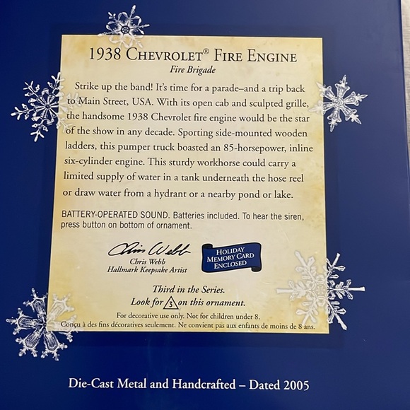 Hallmark Keepsake 1938 Chevrolet Fire Engine Features Magic Siren Sound - Picture 2 of 2